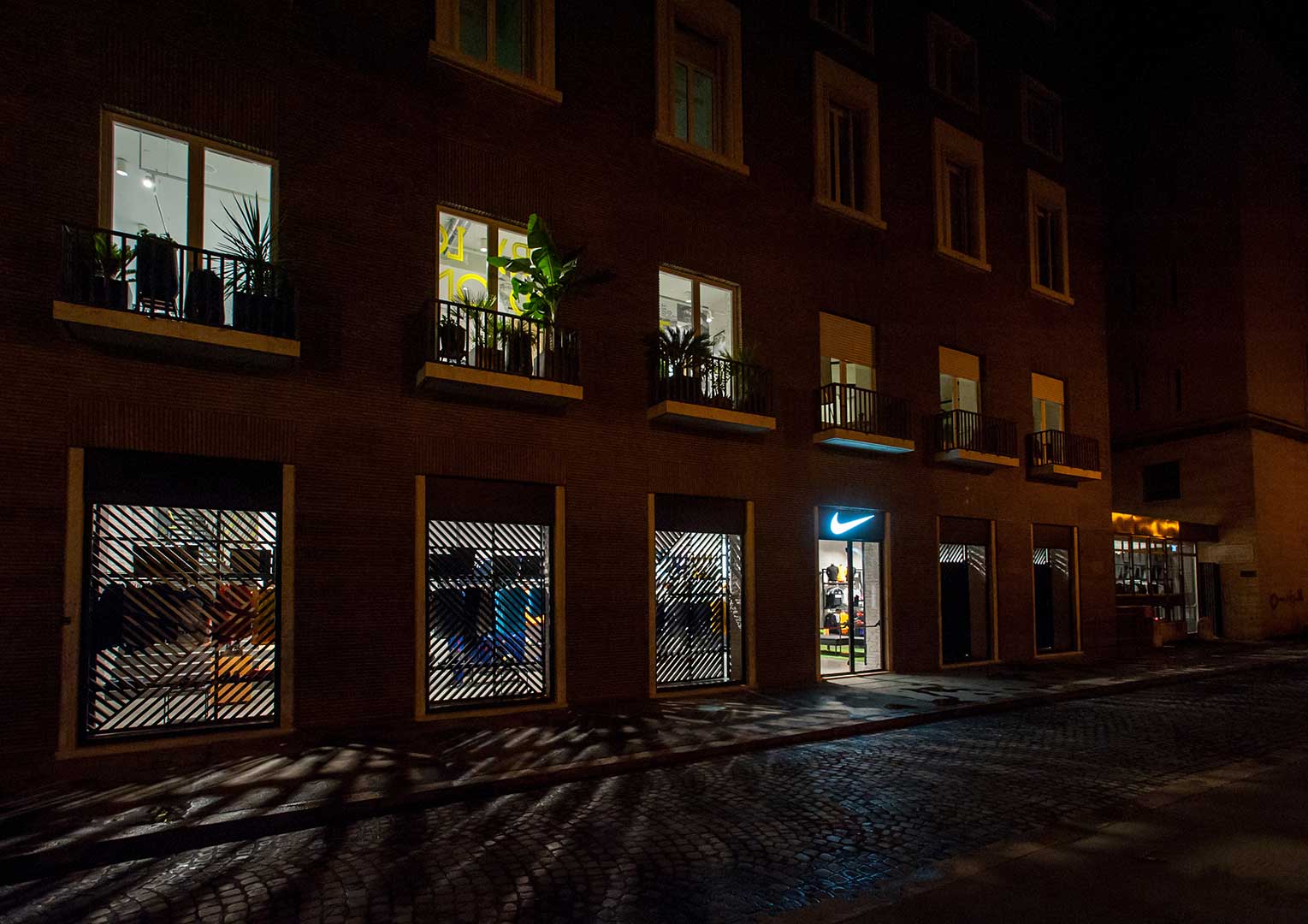Facciata dello store Nike di Via del Corso, Roma